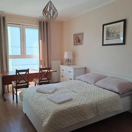 Komfortowy Apartament- 1 Salon, 3 Sypialnie, 2 Lazienki W Gdansku