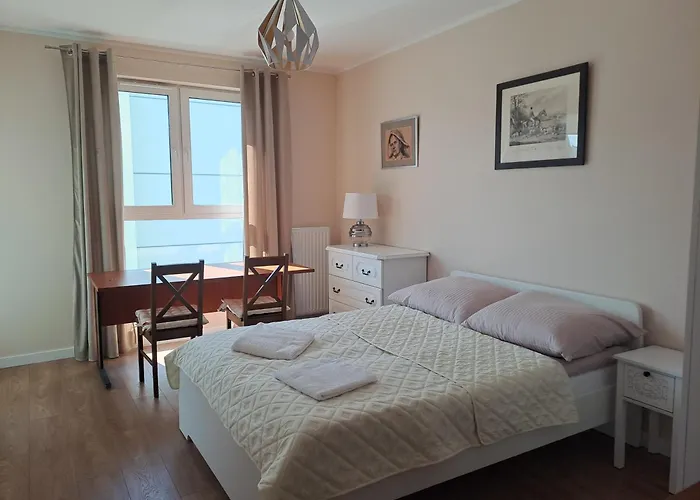 Komfortowy Apartament- 1 Salon, 3 Sypialnie, 2 Lazienki W Gdansku