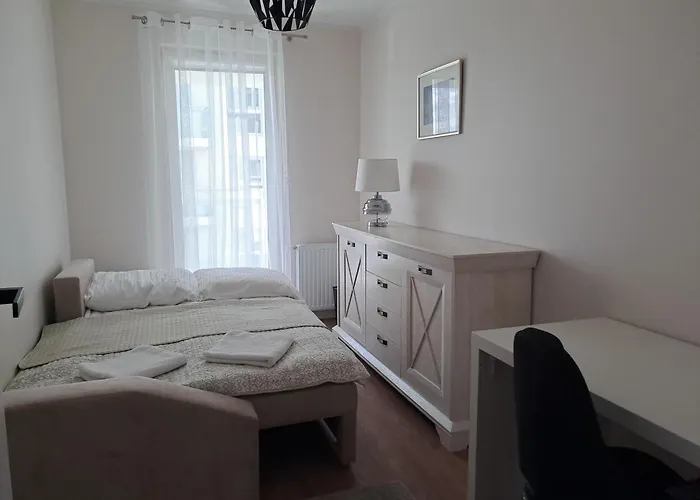 Komfortowy Apartament- 1 Salon, 3 Sypialnie, 2 Lazienki W Gdansku *