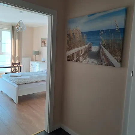 Komfortowy Apartament- 1 Salon, 3 Sypialnie, 2 Lazienki W Gdansku *